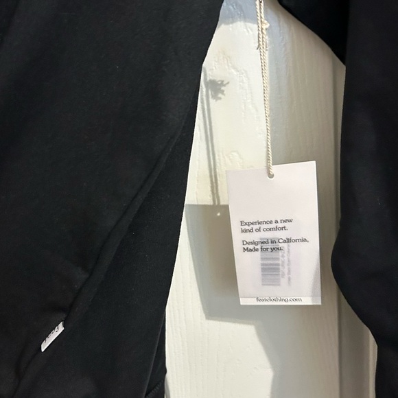 NWT Feat unisex medium Black Roam Crew Neck long sleeve Shirt - Picture 5 of 8